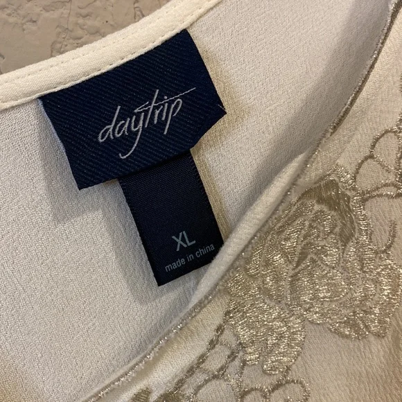 Day Trip Tank Top - Picture 7 of 10